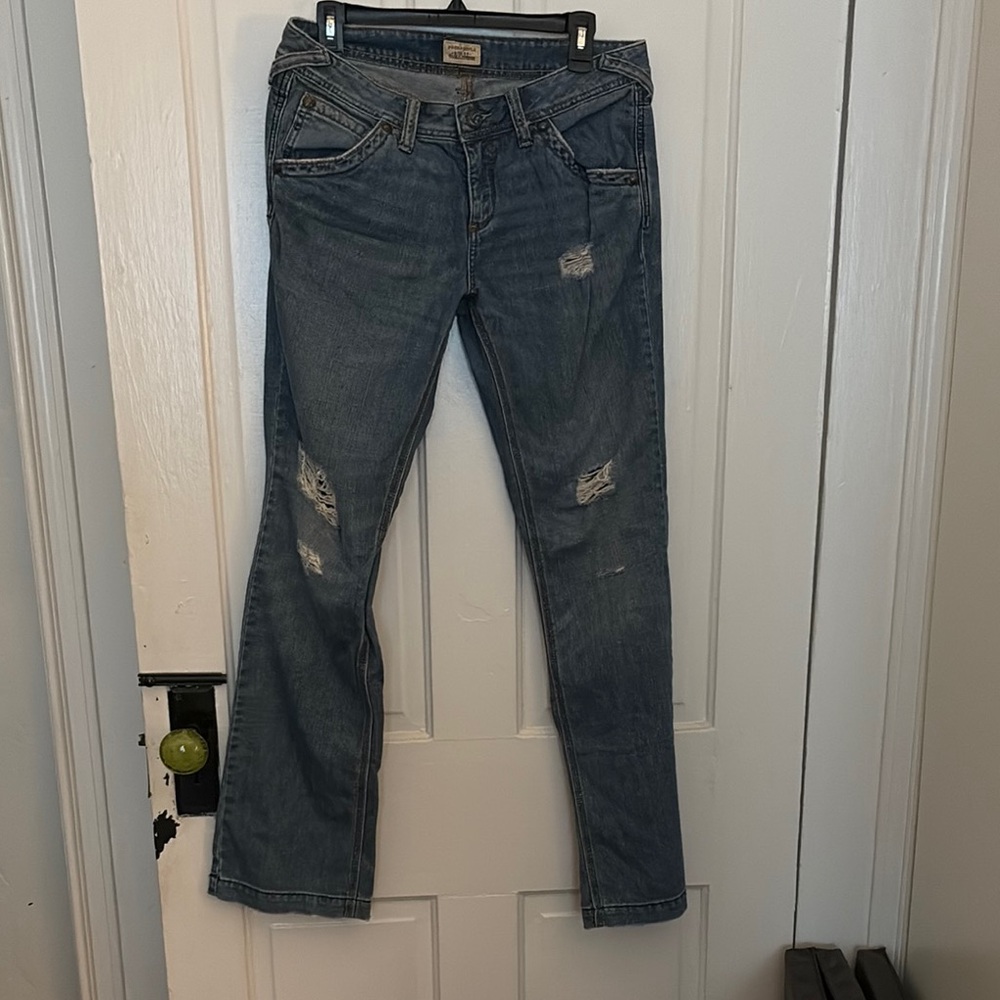 Free People size 30 Distressed Blue Jeans lower rise